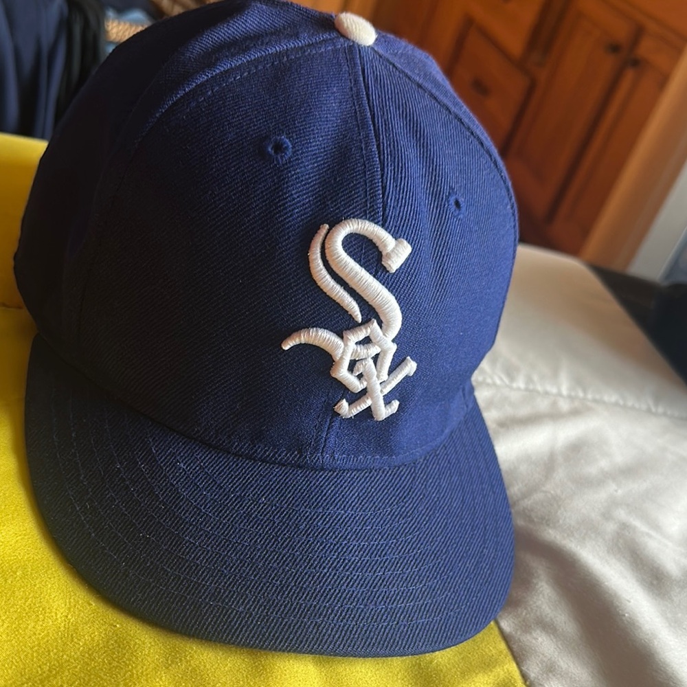 Blue NewEra 59Fifty White Sox Hat Size 7 3/8